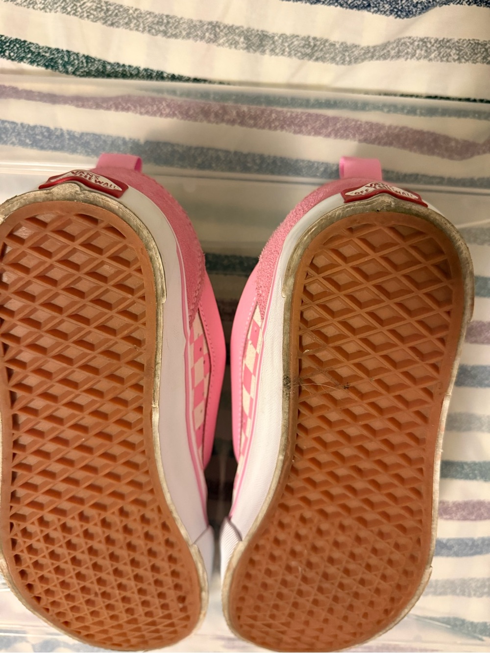 Pink checkered vans - Picture 3 of 4